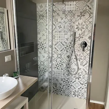 Cucchiari 8b Apartamento *