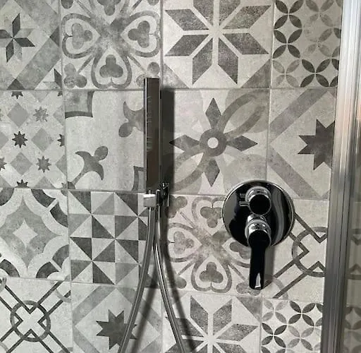 Cucchiari 8b * Modena